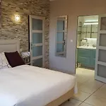 Champenois לינה וארוחת בוקר