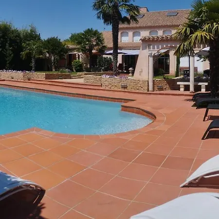 Champenois Bed & Breakfast 3*