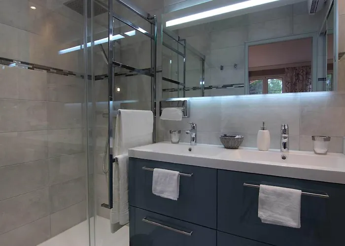 Champenois Panzió 4*